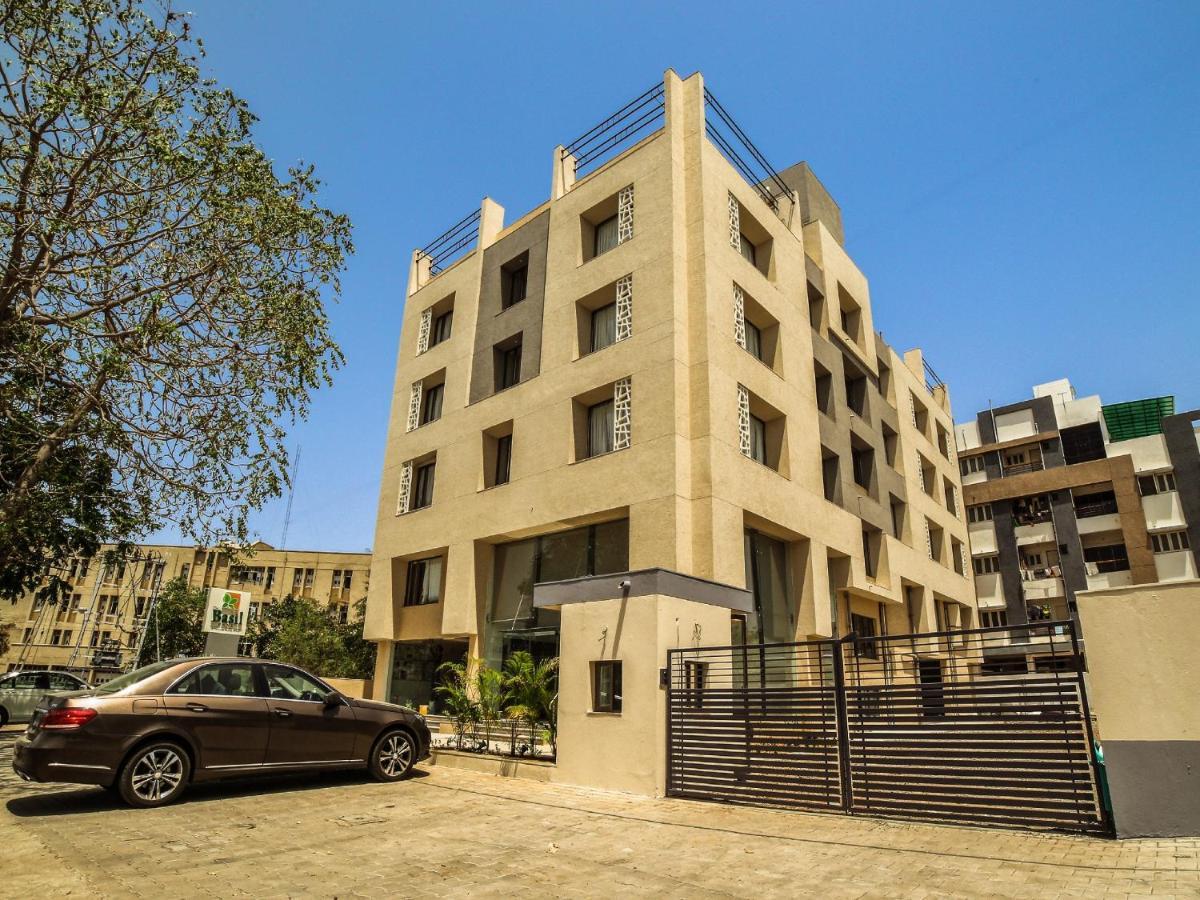 The Basil Park Otel Bhavnagar Dış mekan fotoğraf