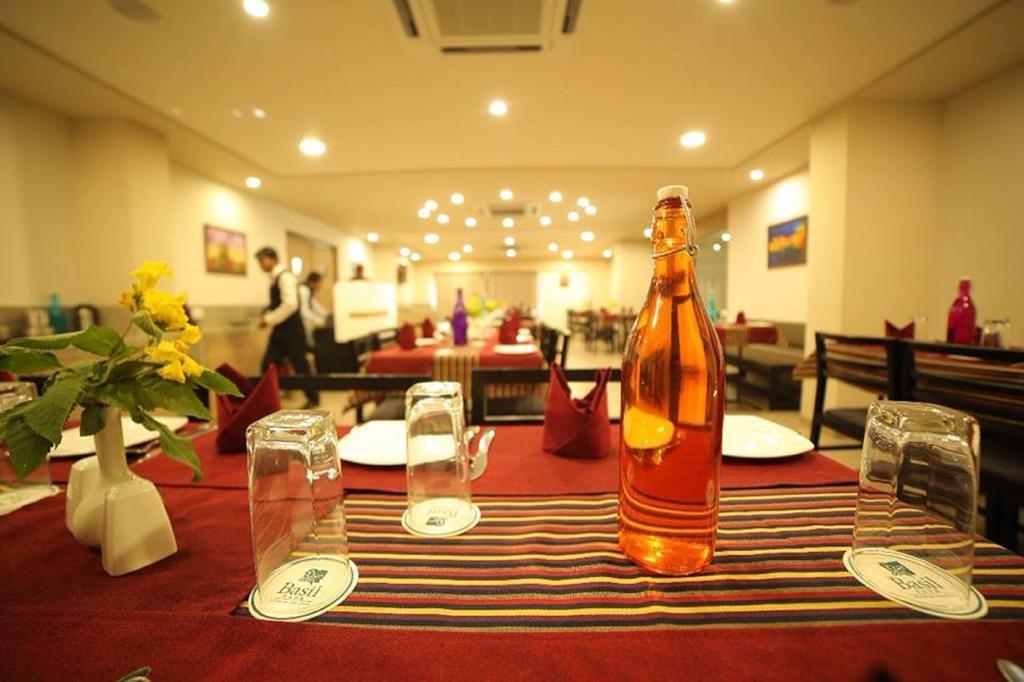 The Basil Park Otel Bhavnagar Dış mekan fotoğraf